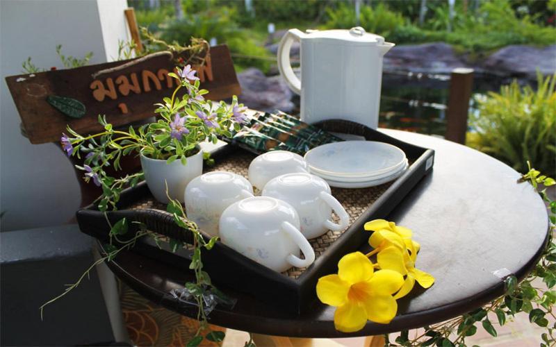 Saabpaiboon Grand Resort Ban Talat Kamer foto